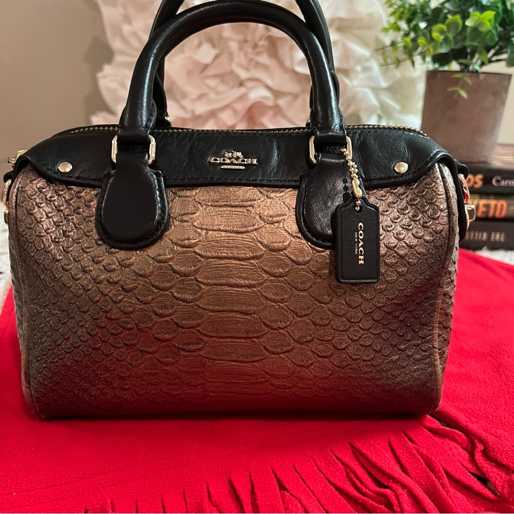 Coach Bag/Like New/ Baby Bennett